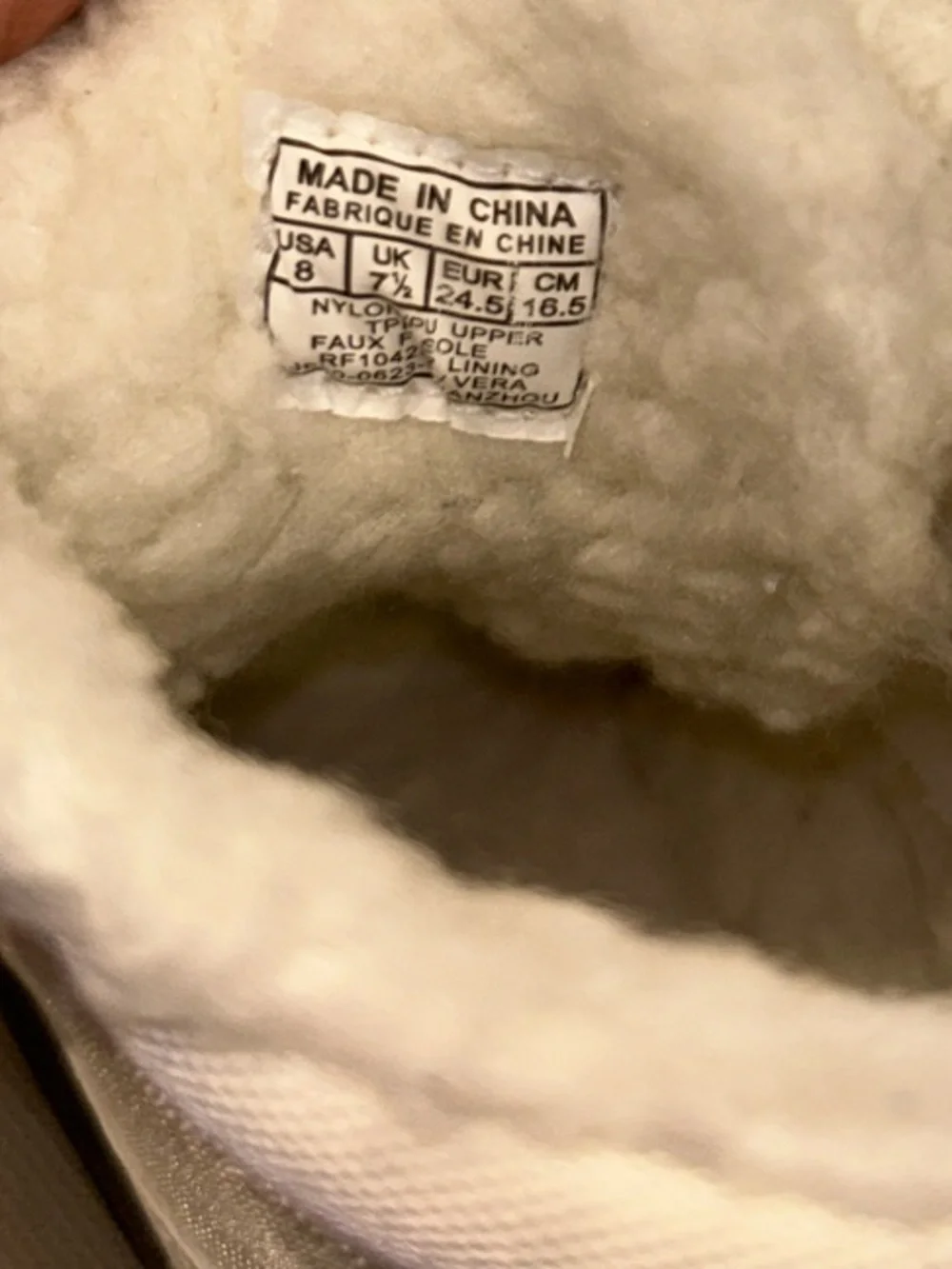 Polo Ralph Lauren Girl’s snow boots featuring a white nylon upper, Size 8